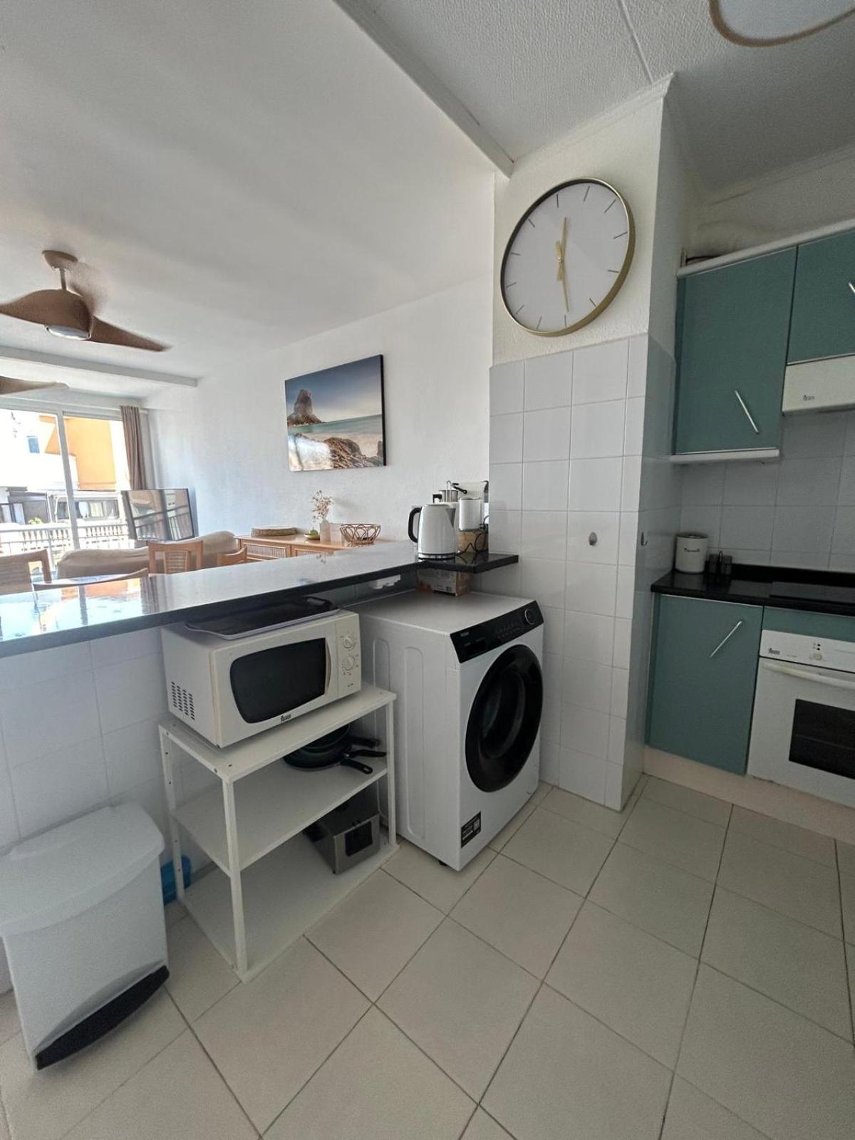 Apartment Sofia Holiday-150 M From Arenal